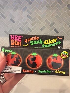 Needoh Teenie Jack-Glow Lanterns